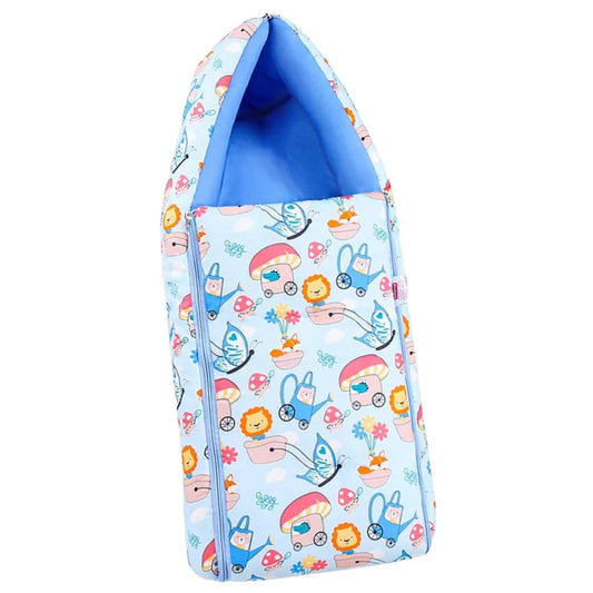 Baby Sleeping Bag with Hood, Zippered Nest for Newborn Infants, Cute Print, Soft and Cosy, for Home, Travel and Stroller Use
