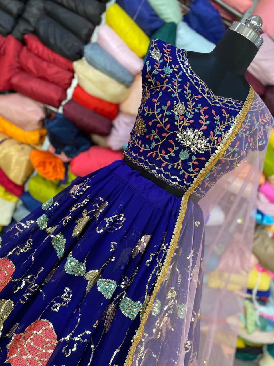 DESIGNER COLLECTION GEORGETTE HEAVY SEQUENCE MULTI THREADS EMBROIDERY WORK LEHENGHA CHOLI SET