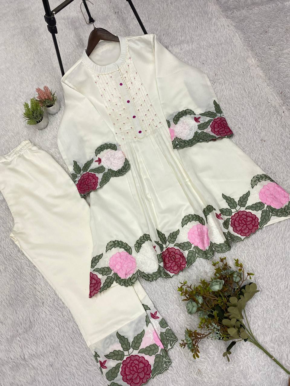 THIS SUMMER SEASON WEAR TRENDY CO-ORD SET WITH EMBROIDERY WORK
