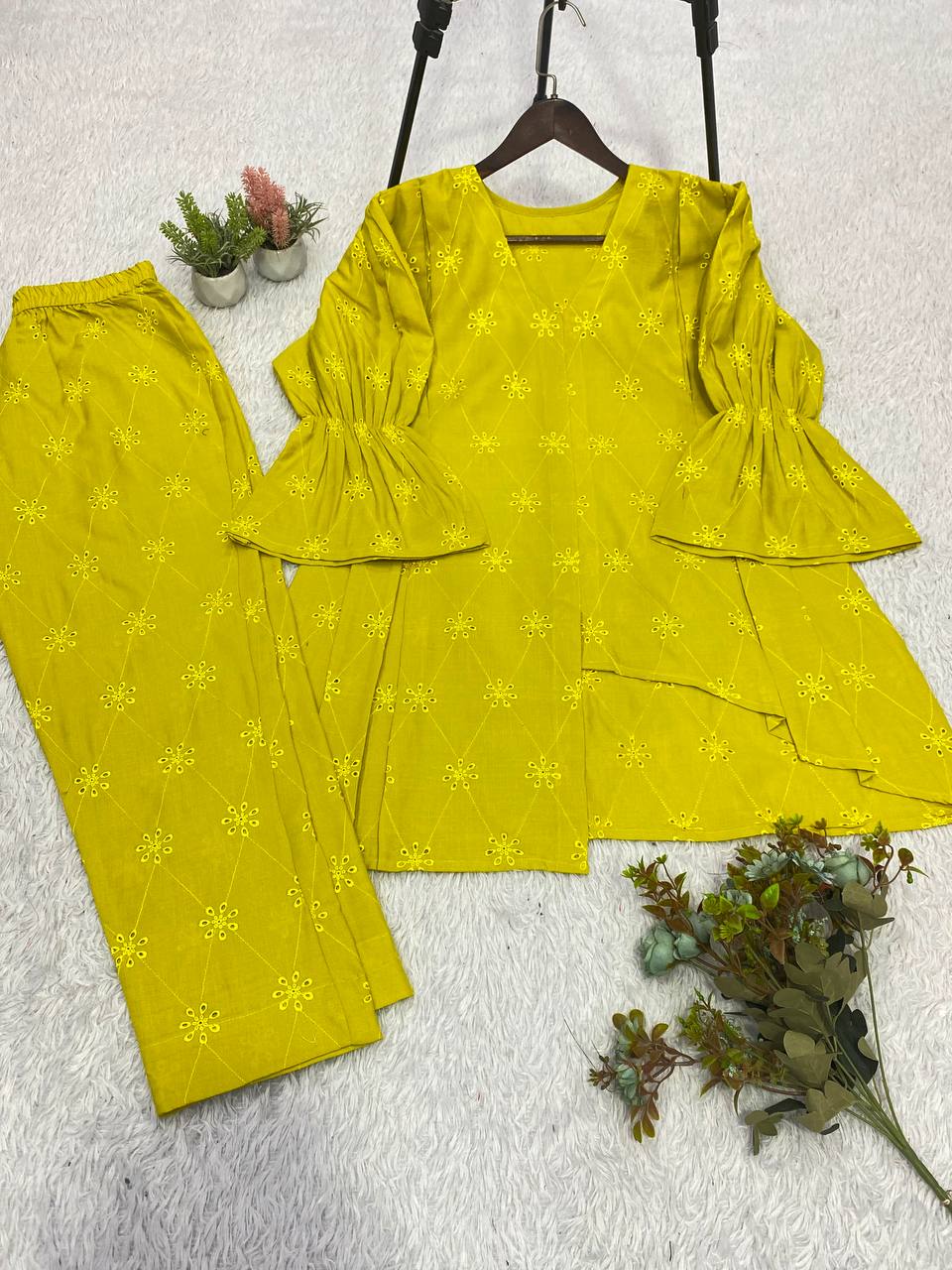 THIS SUMMER SEASON WEAR TRENDY CO-ORD SET WITH EMBROIDERY WORK