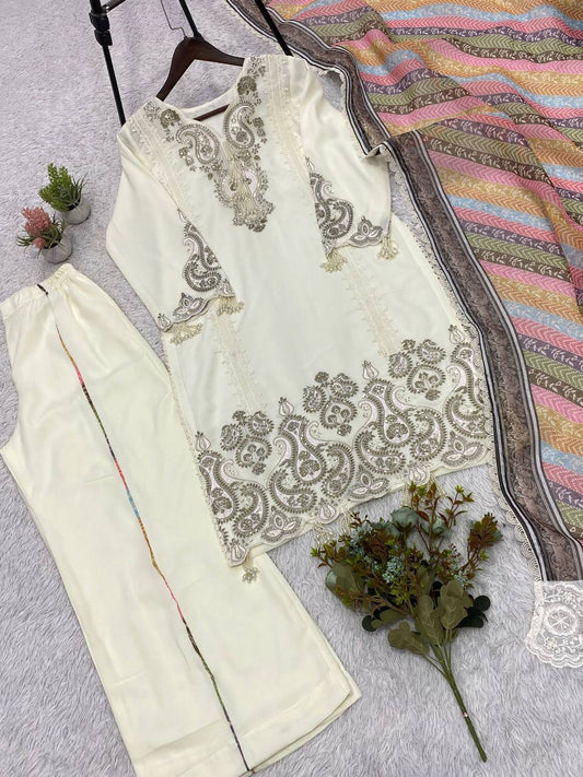 THIS SUMMER SEASON WEAR TRENDY CO-ORD SET WITH EMBROIDERY WORK