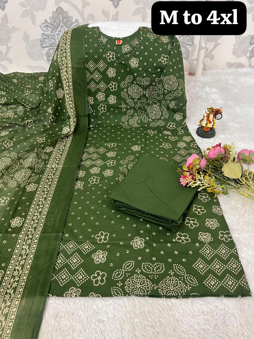 Get ready for the festive and wedding season with our gorgeous traditional 3-piece stitched Dress,Perfect for casual celebrations.