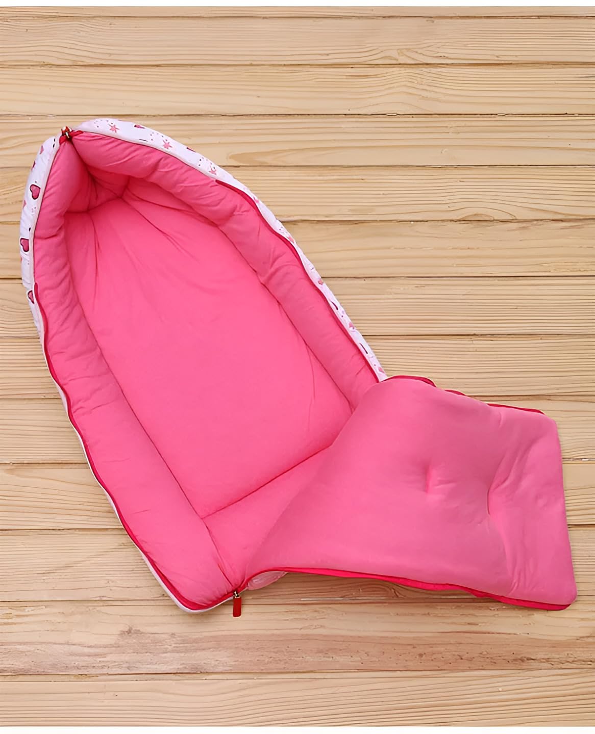 Baby Sleeping Bag with Hood, Zippered Nest for Newborn Infants, Cute Print, Soft and Cosy, for Home, Travel and Stroller Use