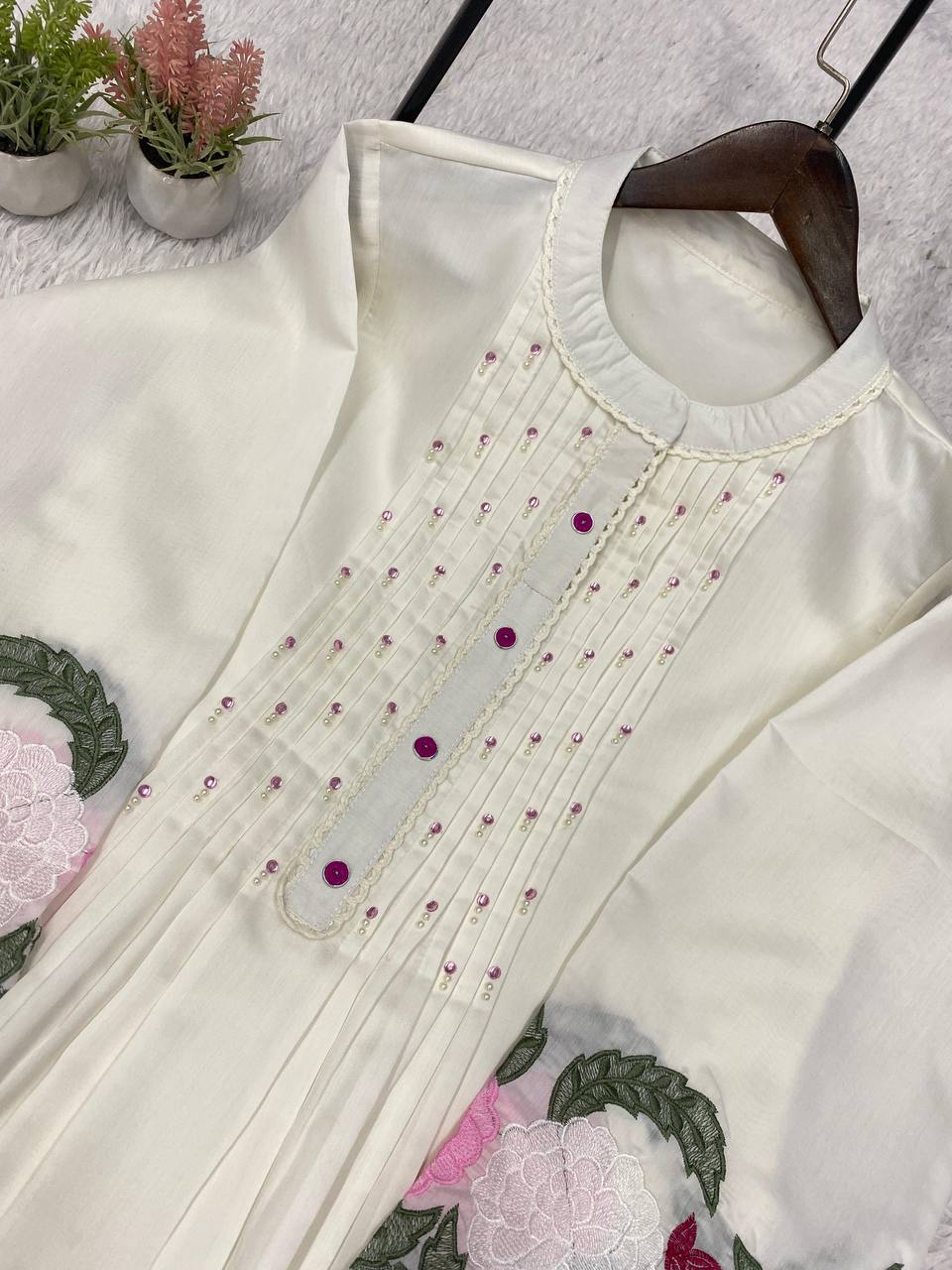 THIS SUMMER SEASON WEAR TRENDY CO-ORD SET WITH EMBROIDERY WORK