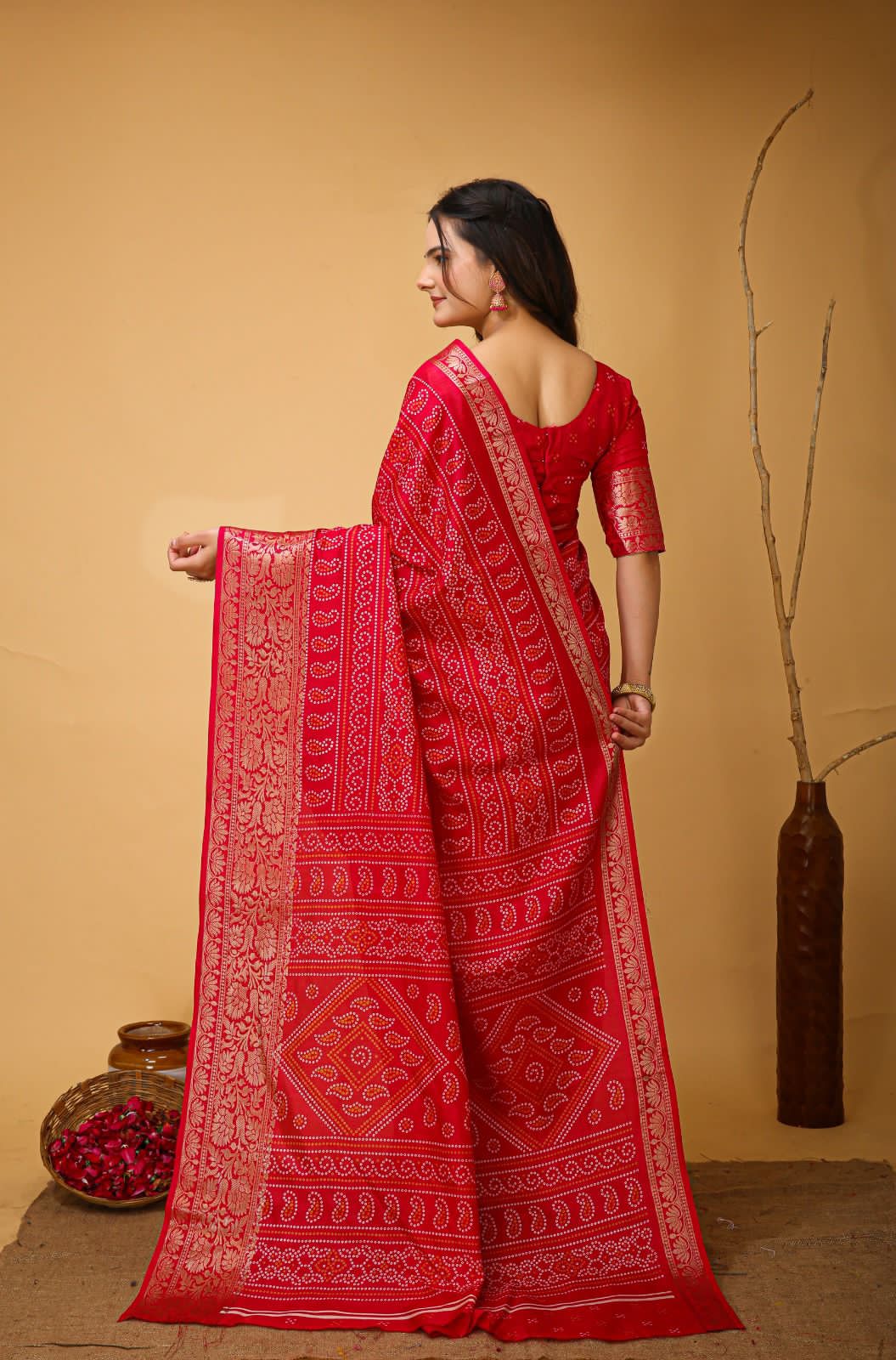 Presenting Enchanting soft Dola silk saree For Intimate And Big Fat Indian Weddings, That Are Light On Your Skin And Uplift Your Wedding Shenanigans.
